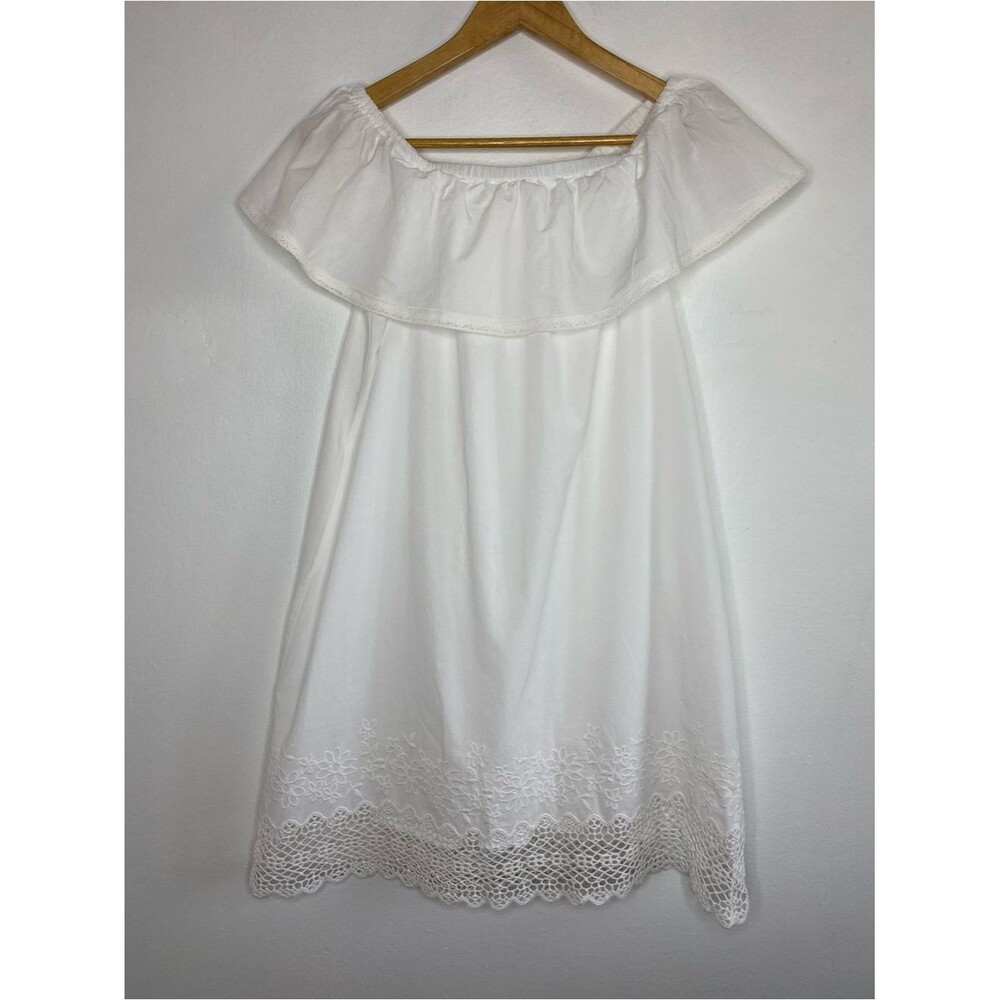Embroidered Off the shoulder Dress Size L Airy Travel Vacation